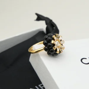 Celine Heirlooms Mure Strass Rings