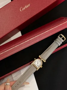 Cartier Calandre Wristwatch Gray