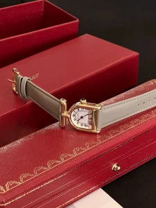 Cartier Calandre Wristwatch Gray