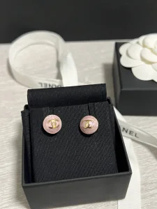 (image for) Chanel CC Logo Pearl Pink Earrings