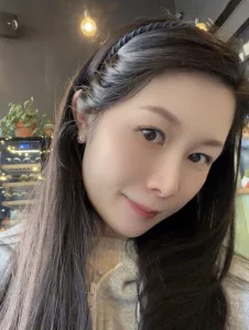 (image for) Chanel CC Logo Pearl Pink Earrings
