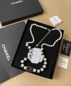 (image for) Chanel CC Log Pearls Necklaces