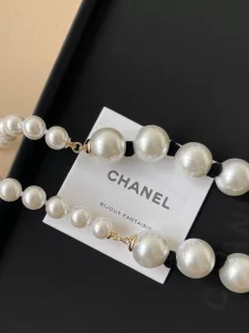 (image for) Chanel CC Log Pearls Necklaces