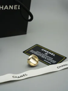 (image for) Chanel CC Log Pearls Resin Rings