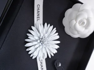 (image for) Chanel White Metal Flower Brooch