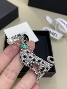 (image for) Chanel Crystal CC Dog Pearls Brooch