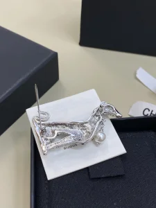 (image for) Chanel Crystal CC Dog Pearls Brooch