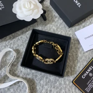 Luxury Womens Jewelry Chanel Multi Crystals CC Logo Link Bracelet A152PP150 AA145492