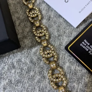 Luxury Womens Jewelry Chanel Multi Crystals CC Logo Link Bracelet A152PP150 AA145492