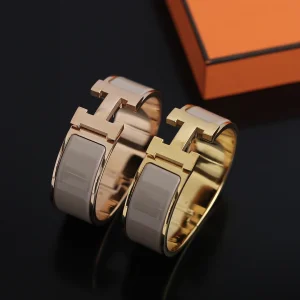 Luxury Womens Jewelry Hermes Clic Clac H Wide Bracelet Grey A205PP240 AA146905