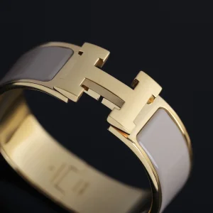 Luxury Womens Jewelry Hermes Clic Clac H Wide Bracelet Grey A205PP240 AA146905