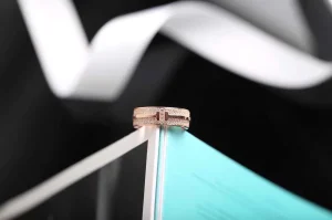 Luxury Womens Jewelry Tiffany T Two Narrow Diamond Ring A205PP300 AA146897