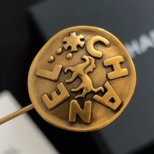 Luxury Womens Jewelry Chanel Vintage Charm Bronze Brooch A39PP130 AA146987