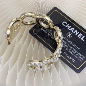 Luxury Womens Jewelry Chanel Vintage Pearls CC Logo Coco Bracelets A205PP200 AA149014