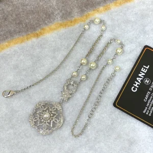 Chanel Crystal Star Flowers Pendant Necklace 
