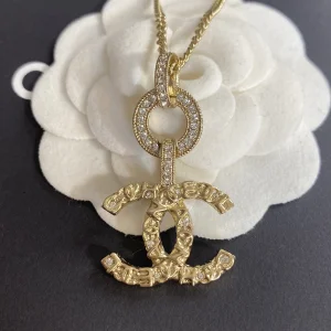 Luxury Womens Jewelry Chanel Gold CC Logo Pendant Chain Necklaces A152PP140 AA150711