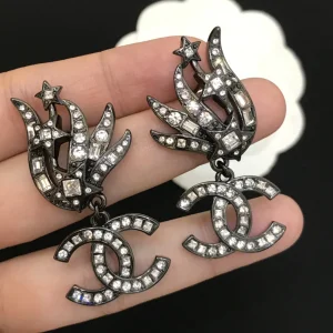 Luxury Womens Jewelry Chanel Crystals CC Logo Earrings A152PP150 AA151848