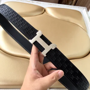 Luxury Womens Belts Hermes Horses Buckle Leather Belt in Black 40MM A175PP240 AA153451