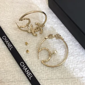 Luxury Womens Jewelry Chanel Crystals CC Logo Earrings A205PP180 AA153603