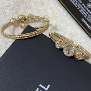 Luxury Womens Jewelry Chanel Crystals CC Logo Earrings A205PP190 AA153604