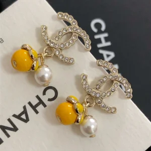 Luxury Womens Jewelry Chanel Vintage Crystals CC Logo Pearls Earring A39PP120 AA153656