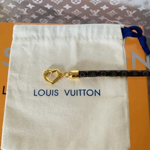 Luxury Womens Jewelry Louis Vuitton Say Yes Double Heart Bracelet A152PP120 AA154303