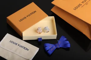 Luxury Womens Jewelry Louis Vuitton Les Ardentes Diamond Ring A205PP240 AA157701