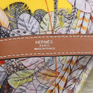 Luxury Womens Handbags Hermes Silky City PM Shoulder Bag 33x33CM A34PP780 AA159037