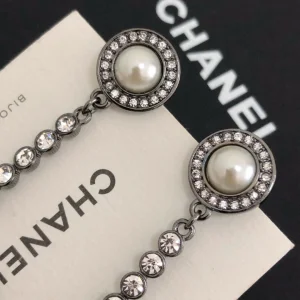 Luxury Womens Jewelry Chanel Earring Chanel CC Pearls Earring A39PP140 AA159874