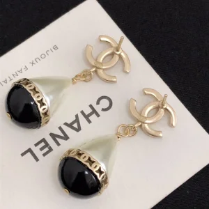 Luxury Womens Jewelry Chanel Earring Chanel Crystals CC Drop Earring A39PP120 AA159872