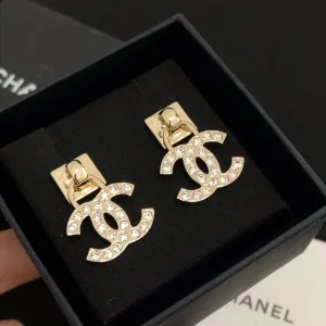 Luxury Womens Jewelry Chanel Earring Chanel Crystals CC Logo Earring A39PP110 AA159871