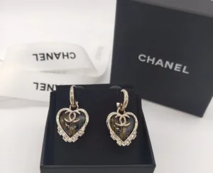 Luxury Womens Jewelry Chanel Earring Chanel Gold CC Heart Earring A152PP130 AA161327