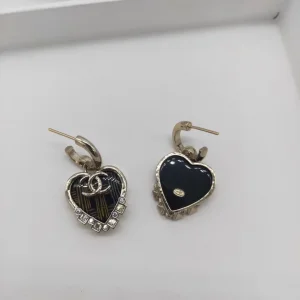 Luxury Womens Jewelry Chanel Earring Chanel Gold CC Heart Earring A152PP130 AA161327