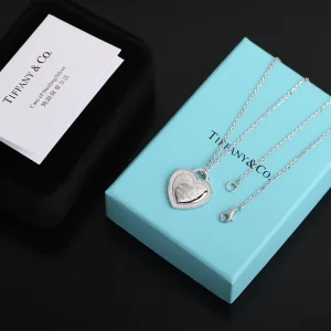 Luxury Womens Jewelry Tiffany Rectangular and Round Heart Necklace A205PP260 AA161481