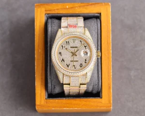 Rolex Vip Datejust Gold Diamonds Watch 40MM 