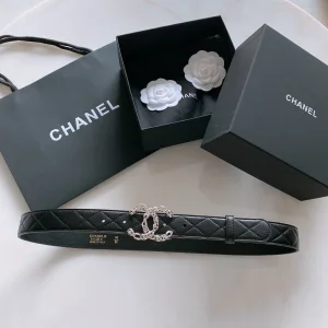 Chanel Vintage CC Logo Leather Belt Black 30MM 