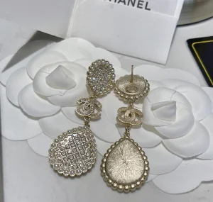Luxury Womens Jewelry Chanel Earring Chanel CC Logo Pendant Earring A152PP160 AA168964