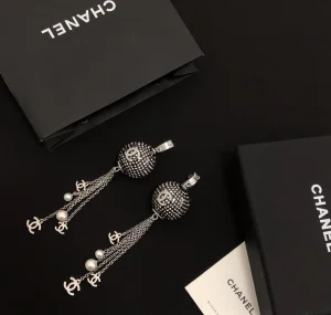 Luxury Womens Jewelry Chanel Earring with CC Chain Tassel and Ball A39PP170 AA169851