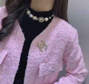 Luxury Womens Jewelry Chanel Brooch Chanel Diamonds CC Logo Brooch A205PP160 AA174140