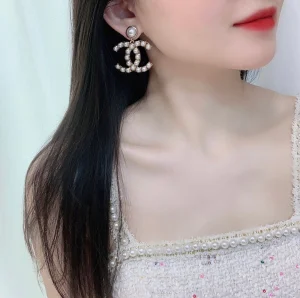 Luxury Womens Jewelry Chanel Earring Chanel Pearls CC Logo Earring A205PP170 AA174138