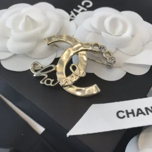 Replica Womens Jewelry Chanel Brooch Chanel Gold CC Monogram Brooch A39PP130 AA175211