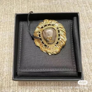 Luxury Womens Jewelry Chanel Brooch Chanel Gold Lion Head Brooch A39PP140 AA177179