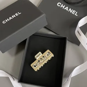 Replica Womens Jewelry Chanel Gold Monogram Hair Clip A152PP130 AA178928