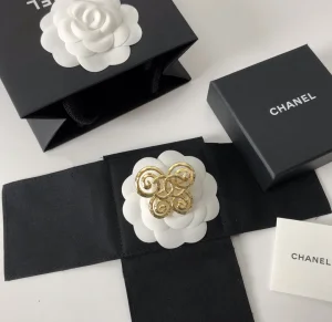 Replica Womens Jewelry Chanel Gold CC Logo Butterfly Brooch A37PP120 AA180744