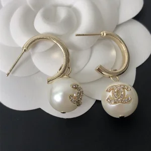Replica Womens Jewelry Chanel Crystals CC Pearl Earrings A39PP130 AA181750
