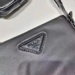 Replica Mens Handbags Prada Black Leather Messenger Bag 22x26CM A104PP780 AA182136