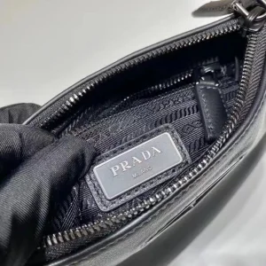 Replica Mens Handbags Prada Black Leather Messenger Bag 22x26CM A104PP780 AA182136