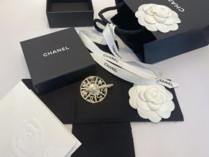 Replica Womens Jewelry Chanel Gold Round Charms Brooch A39PP140 AA182080