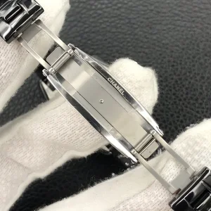 Replica Womens Watches Chanel VIP J12 Black Dial Ladies Watch 33MM A184PP2180 AA184178