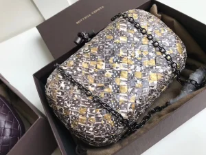 Replica Womens Handbags Bottega Veneta Chain Knot Clutch Bag 20CM A103PP1180 AA187303